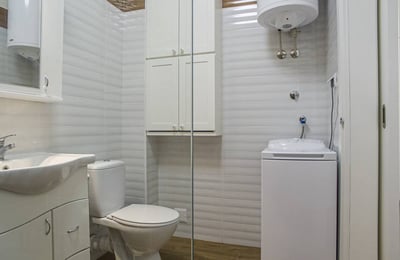 Alquiler de un luminoso apartamento de 2 habitaciones, 64 m², Zvezdara, Belgrado, Serbia